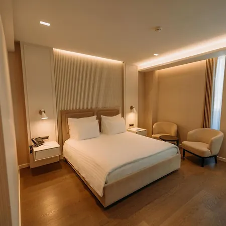 En Boutique Ξενοδοχείο 4*
